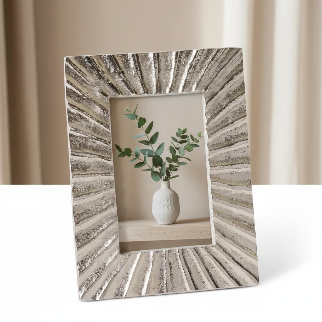 Hutchings Photo Frame