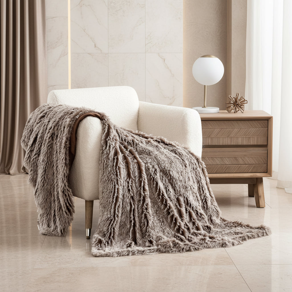 Luxe Faux Fur Throw Blanket - Chestnut