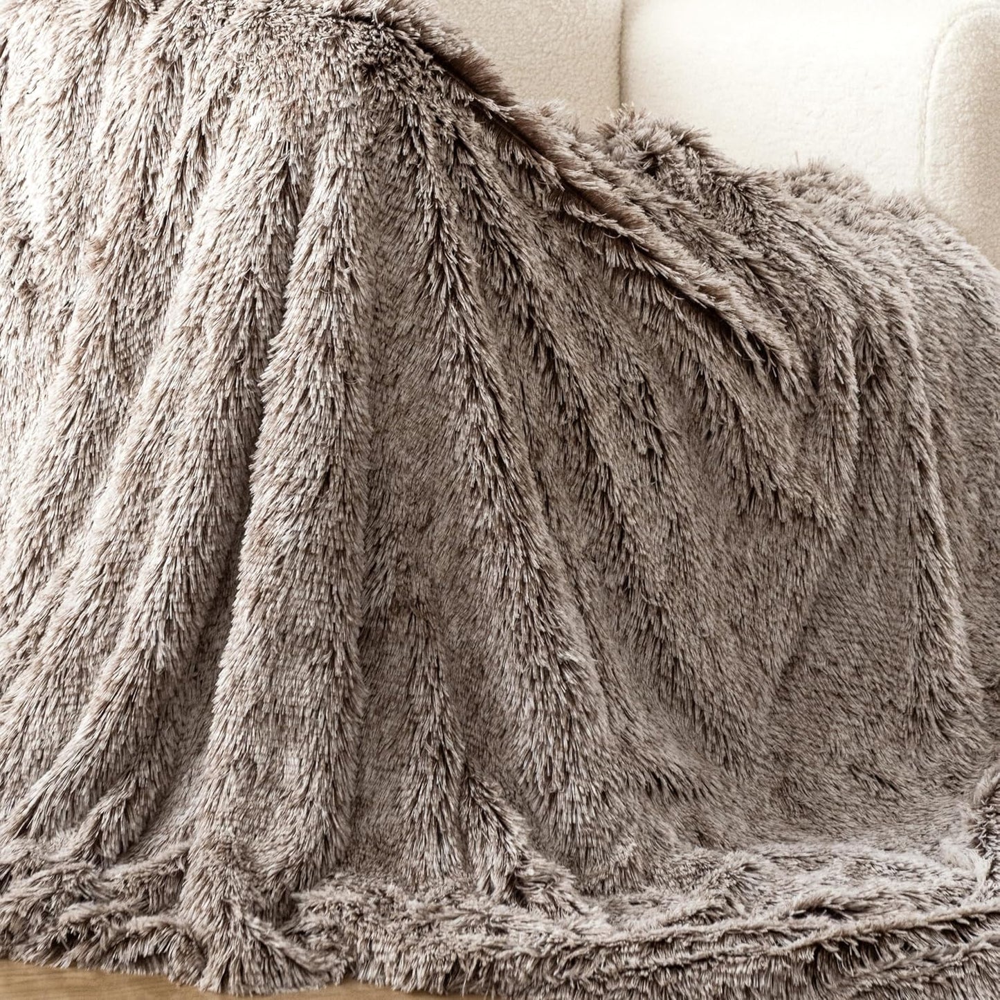 Luxe Faux Fur Throw Blanket - Chestnut
